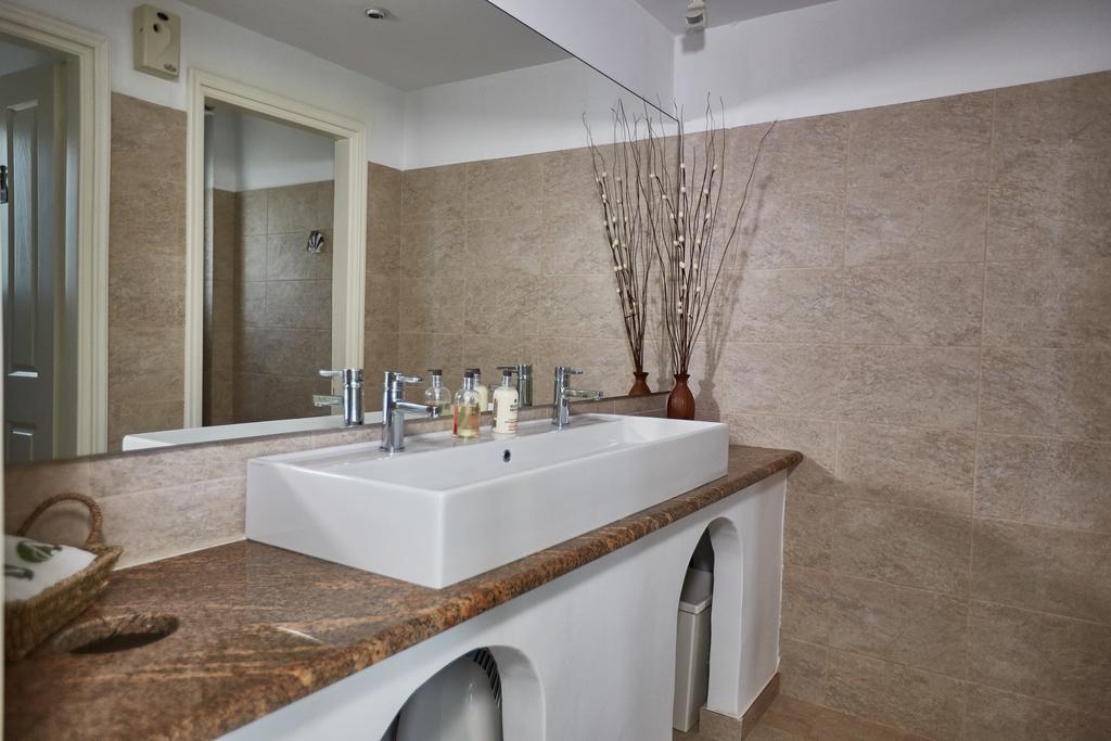 Aelia Apartment เอโยสเพโตรส ภายนอก รูปภาพ